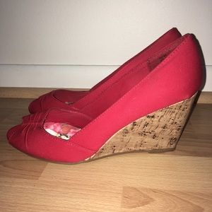 Colorful Rampage fabric wedge sandals